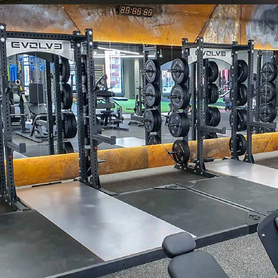 Evolve HR-208 Half Rack