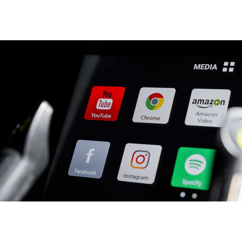 Evolve Ultra Series UL-156 Commercial Elliptical trainer